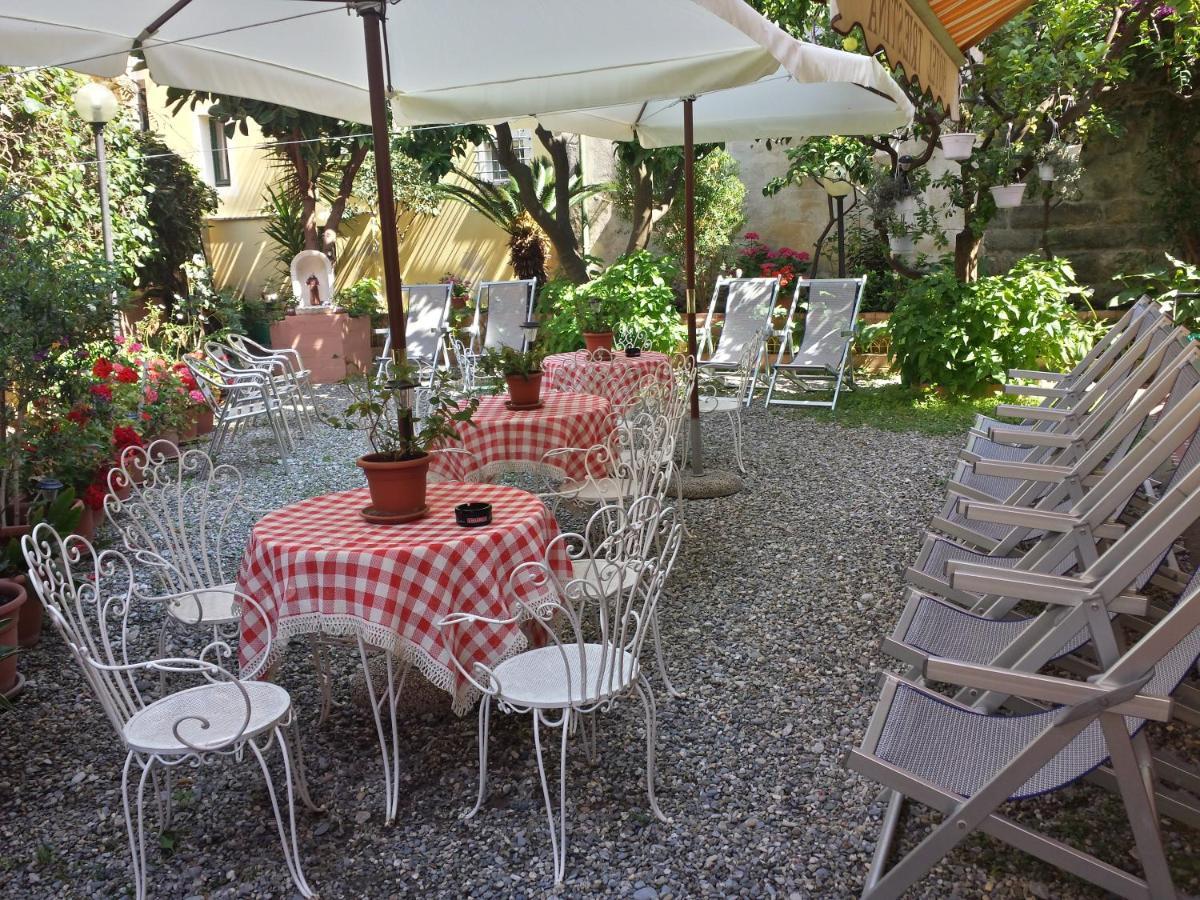 Hotel Triestina Noli Exterior photo